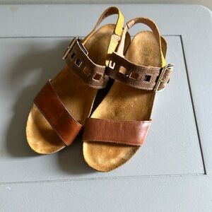 Naot Dynasty Sandal Size 39